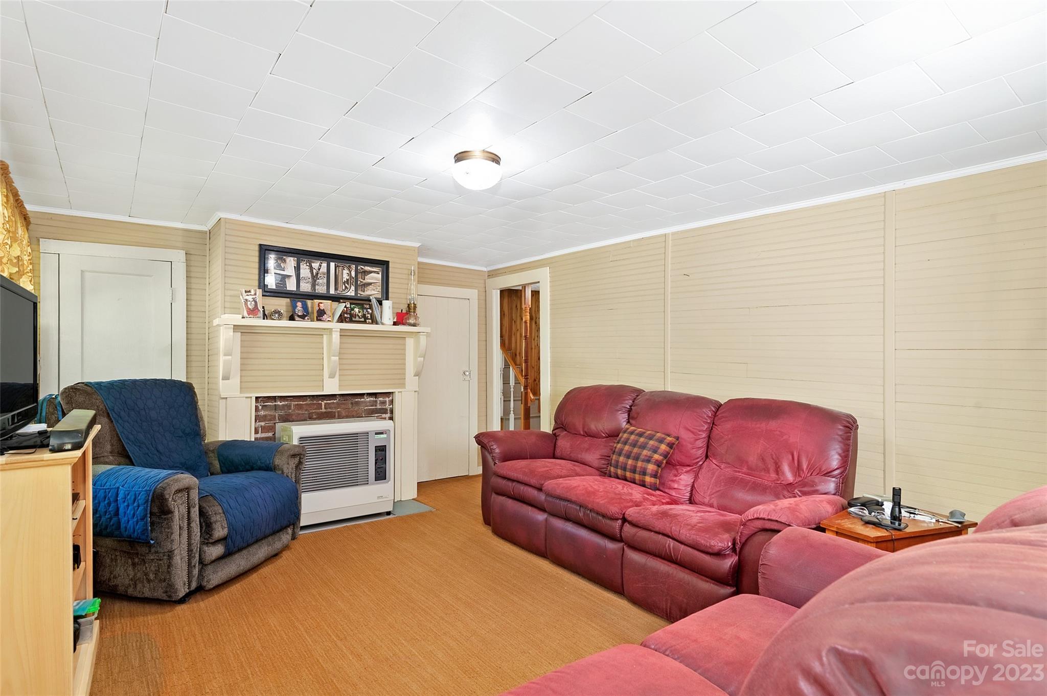 2851 Love Joy Road Canton, NC 28716 - Photo 7 of 24 Gallery Image 7