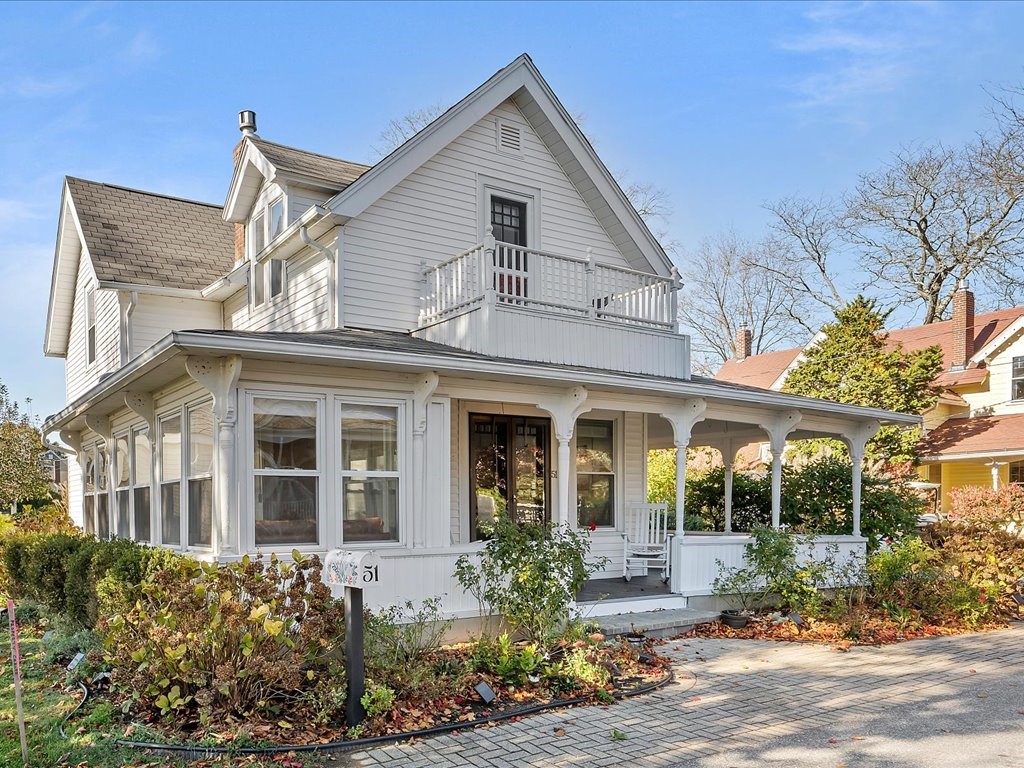 51 9th Avenue Warwick, RI 02886 - Photo 1 of 32