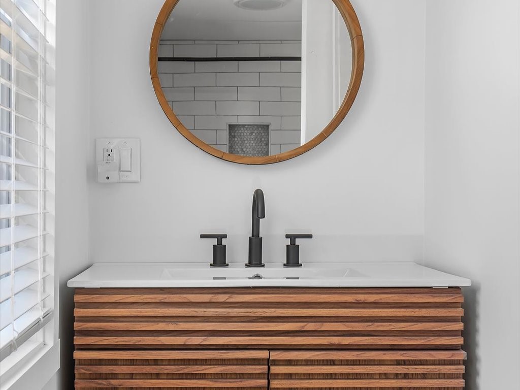 51 9th Avenue Warwick, RI 02886 - Photo 20 of 32