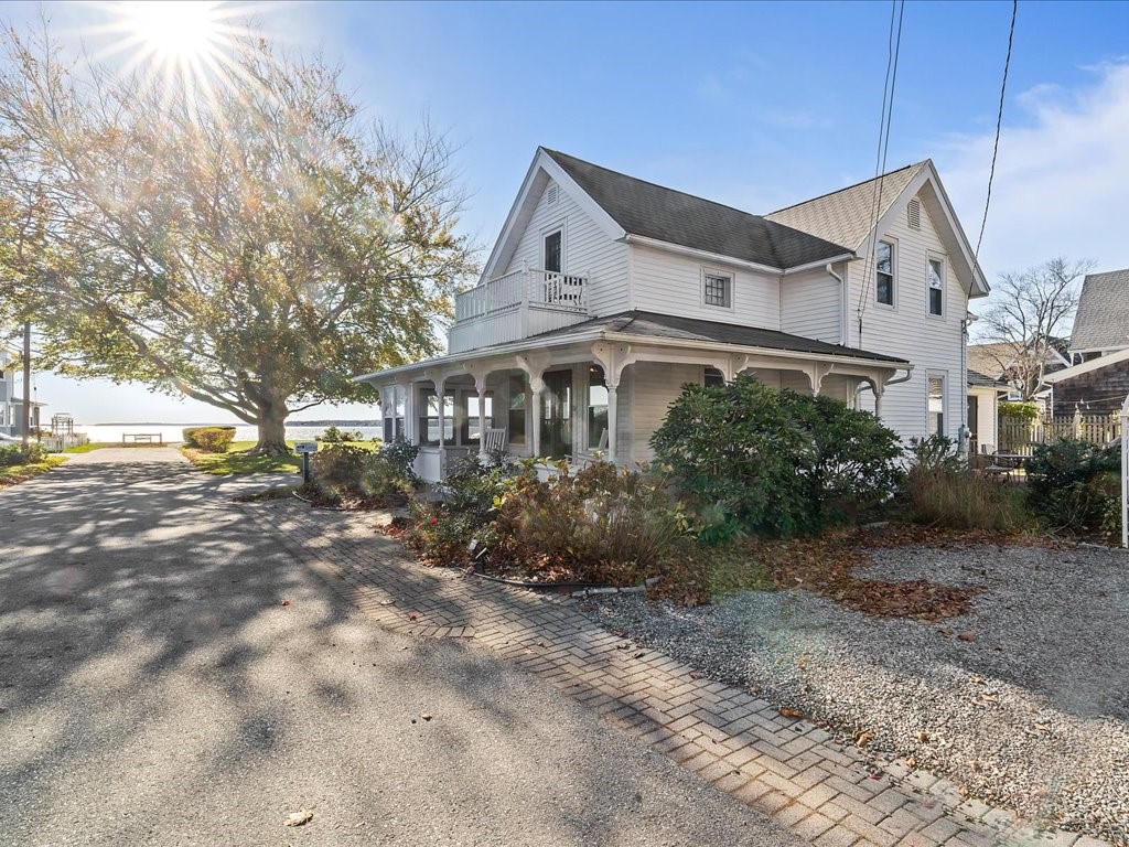 51 9th Avenue Warwick, RI 02886 - Photo 2 of 32