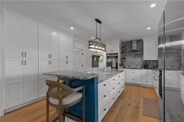 $5,500 | 109 Carroll Avenue, Newport, RI 02840