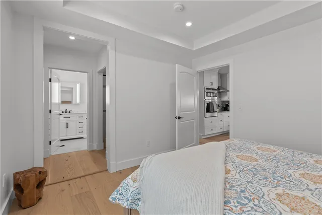 $5,500 | 109 Carroll Avenue, Newport, RI 02840