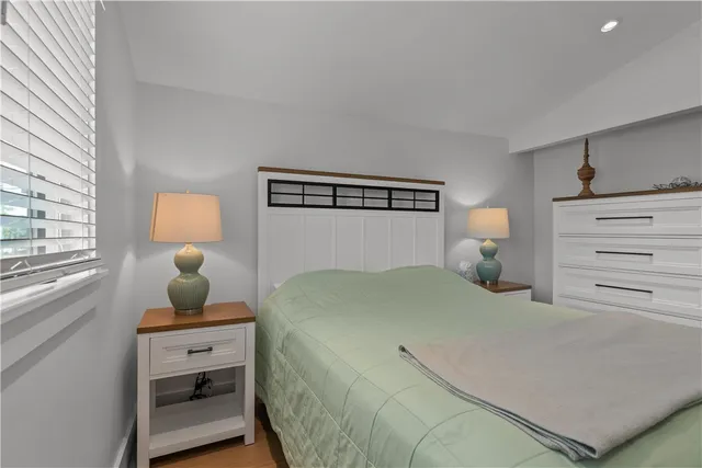 $5,500 | 109 Carroll Avenue, Newport, RI 02840