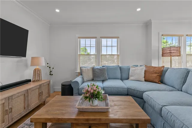 $5,500 | 109 Carroll Avenue, Newport, RI 02840