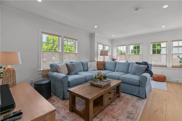 $5,500 | 109 Carroll Avenue, Newport, RI 02840