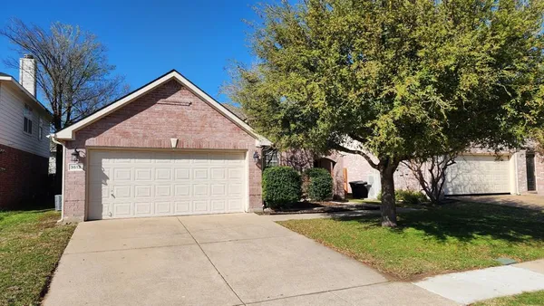 $2,000 | 3513 Silverado Trail, Fort Worth, TX 76262