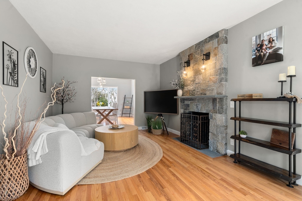 225 Walnut Street Wellesley, MA 02481 - Photo 6 of 35