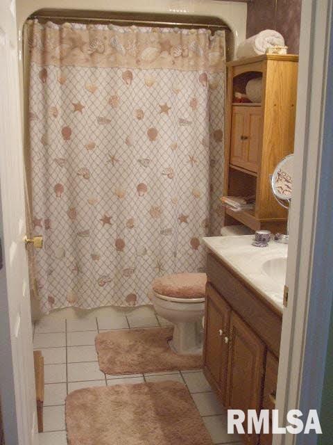 1711 Oakshire Road Marion, IL 62959 - Photo 22 of 29 Gallery Image 22