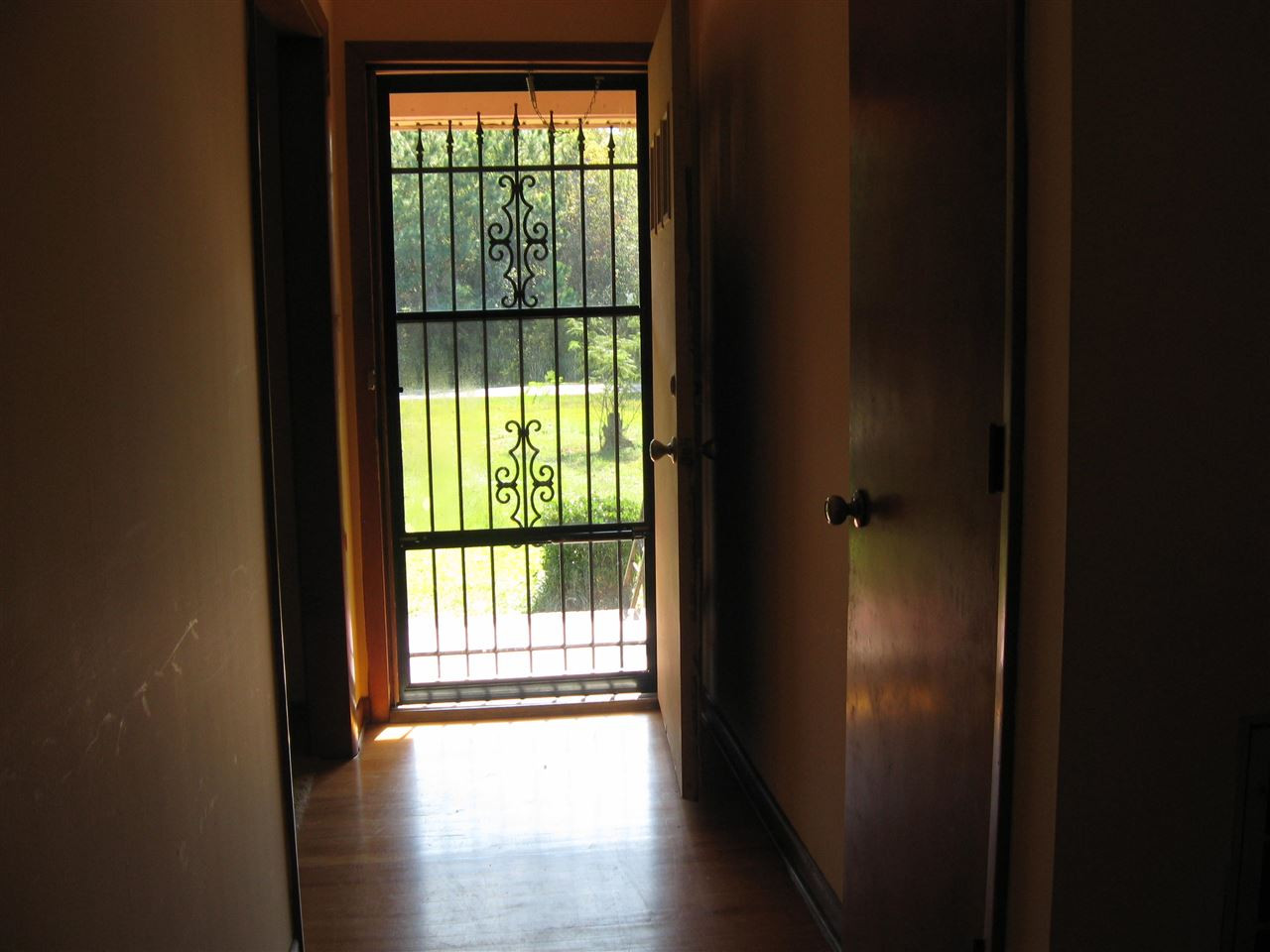 285 Myrtle Road Selma, NC 27576 - Photo 10 of 25 front door