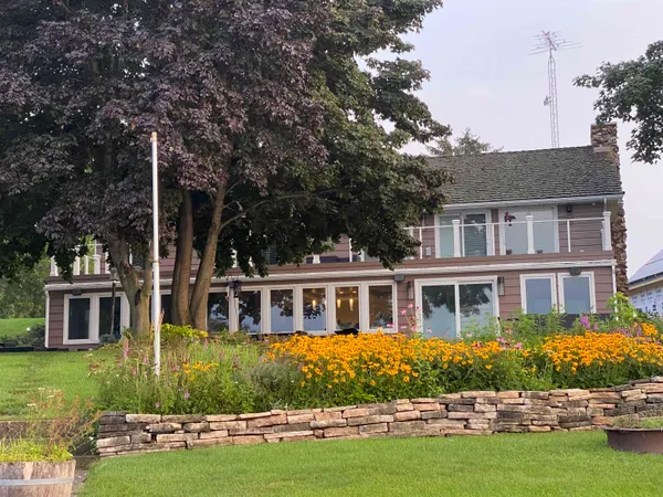 $4,675,000 | W2932 Kahl Road, Markesan, WI 53946