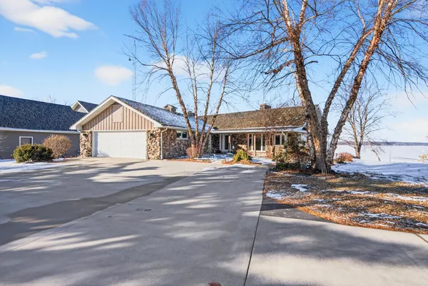 $4,675,000 | W2932 Kahl Road, Markesan, WI 53946
