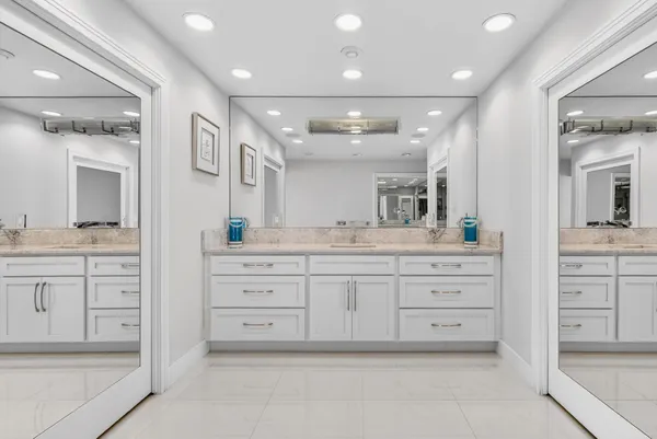 $4,675,000 | W2932 Kahl Road, Markesan, WI 53946