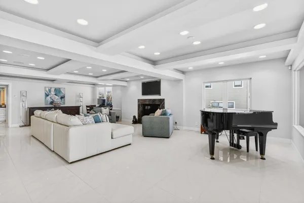 $4,675,000 | W2932 Kahl Road, Markesan, WI 53946