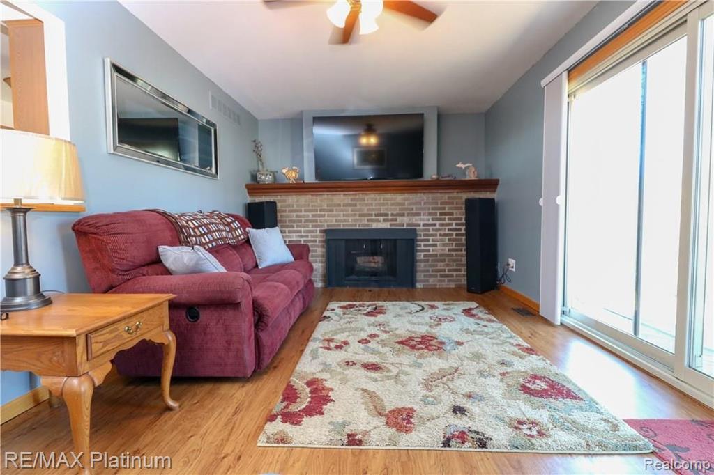 41890 Ridge Road East Novi, MI 48375 - Photo 15 of 27