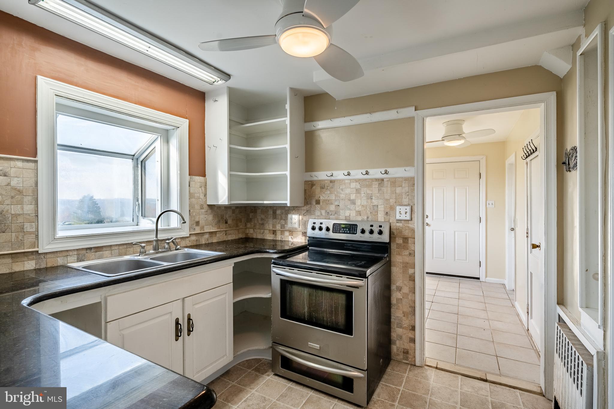 220 Ridge Road Spring City, PA 19475 - Photo 7 of 27 Kitchen