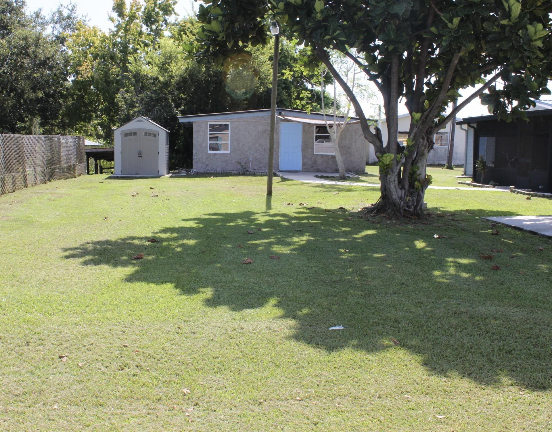 3007 Southeast 34th Court Okeechobee, FL 34974 - Photo 3 of 23 Photo 3