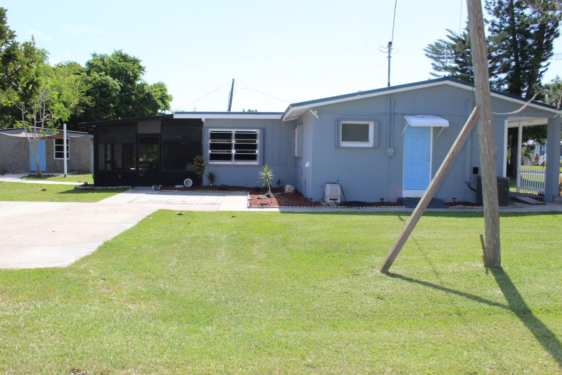 3007 Southeast 34th Court Okeechobee, FL 34974 - Photo 4 of 23 Photo 4