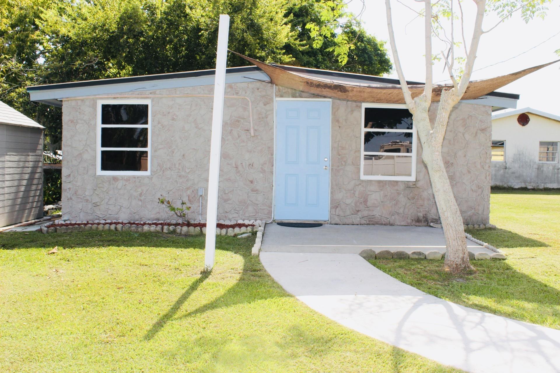 3007 Southeast 34th Court Okeechobee, FL 34974 - Photo 5 of 23 Photo 5