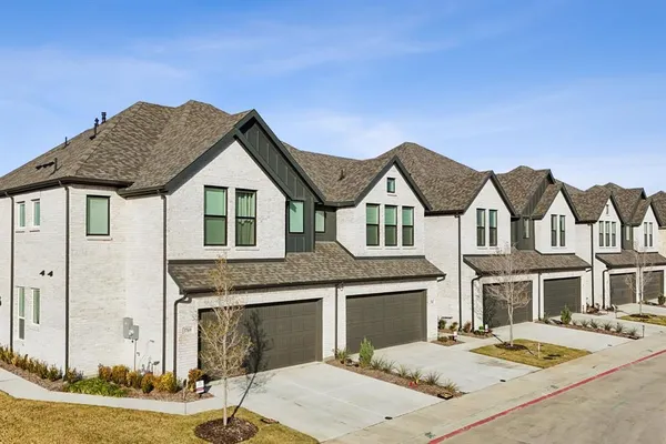 $3,100 | 3765 Pierce Lane, Grand Prairie, TX 75052
