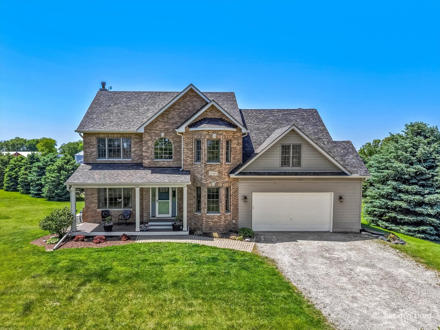 13495 Fennel Road Newark, IL 60541 - Photo 1 of 43 front view of a house with a yard