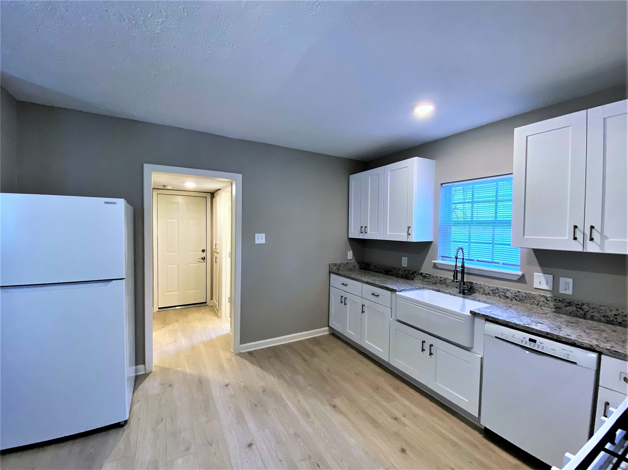 1702 Studewood Street Houston, TX 77009 - Photo 2 of 11 Not shown in picture do to unfinished construction, adjoining the kitchen is a nicely sized dining room.