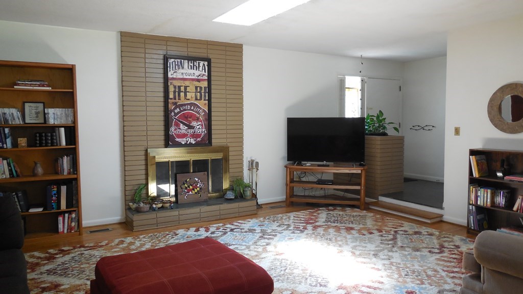 112 Ridgeway Road Gaffney, SC 29340 - Photo 2 of 20 Gallery Image 2