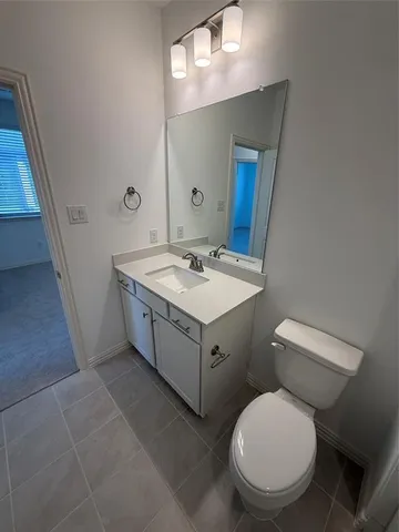 $2,800 | 724 4th Street, Argyle, TX 76226