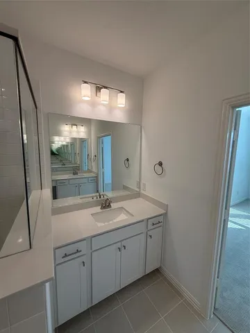 $2,800 | 724 4th Street, Argyle, TX 76226