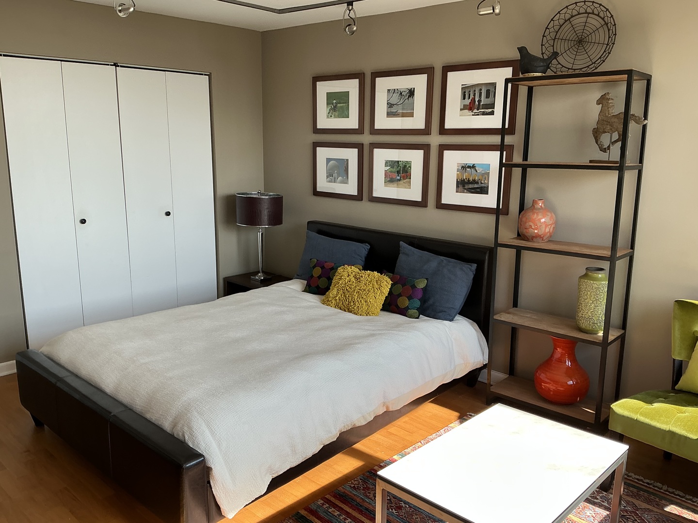 3110 North Sheridan Road, Unit 1408 Chicago, IL 60657 - Photo 3 of 16