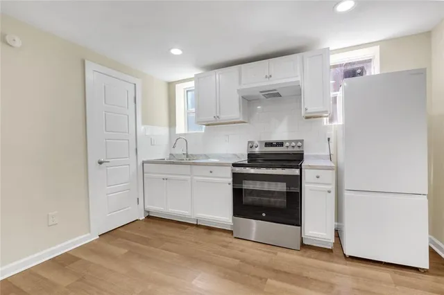 $800 | 998 Mayson Turner Road Northwest, Atlanta, GA 30314