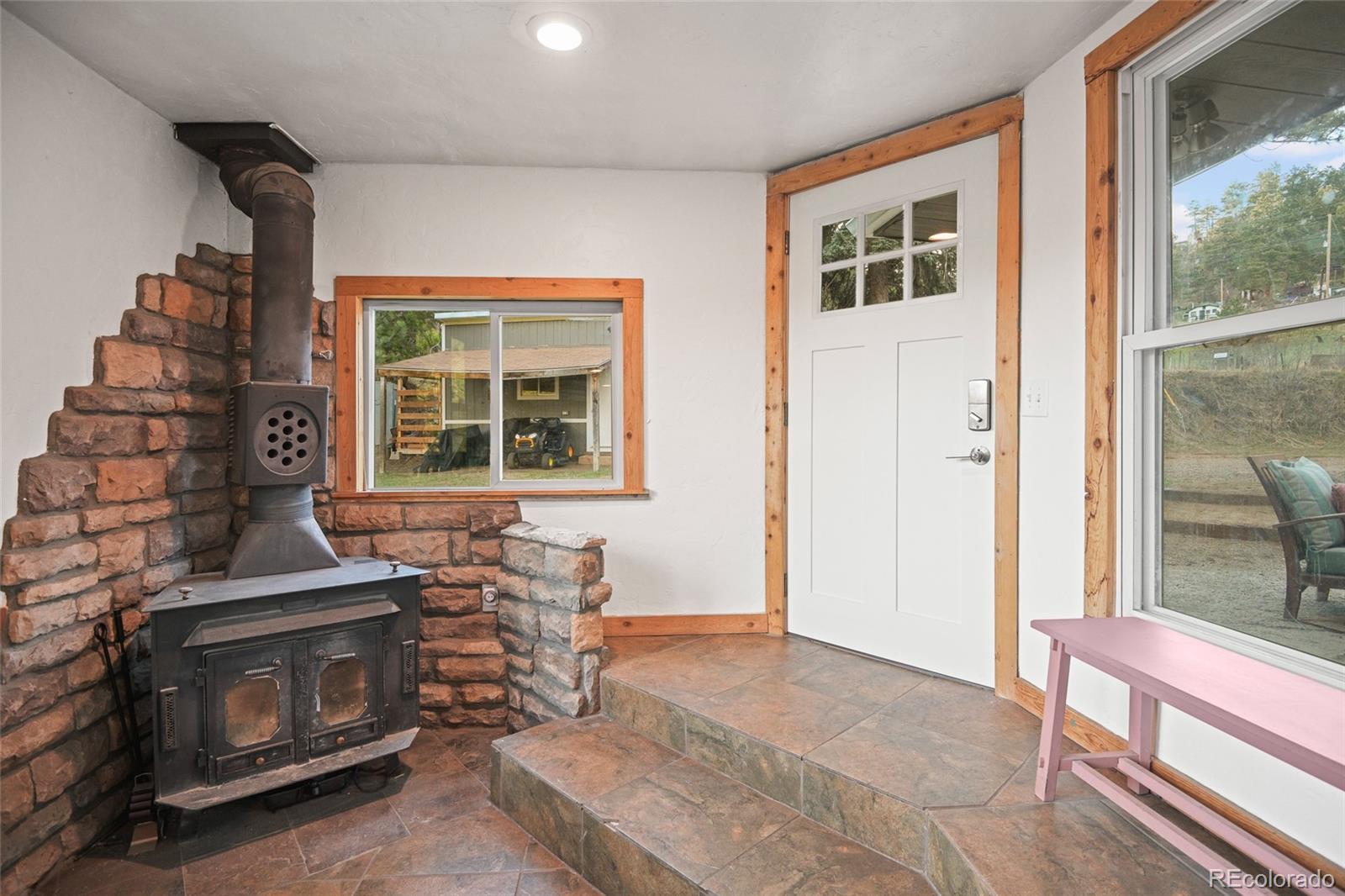 6473 South Ross Road Morrison, CO 80465 - Photo 9 of 50 Gallery Image 9
