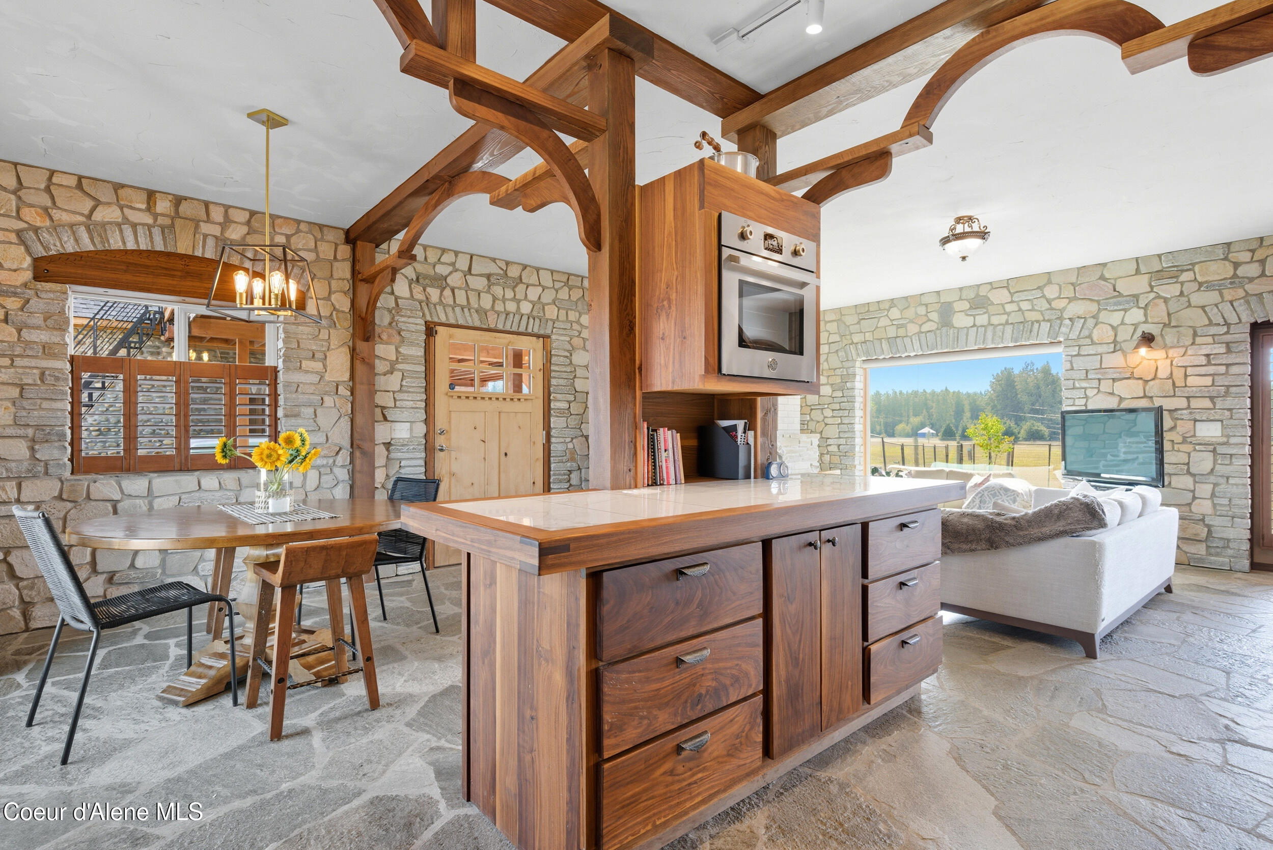 76 Caseys Lane Sandpoint, ID 83864 - Photo 25 of 67 Kitchen island