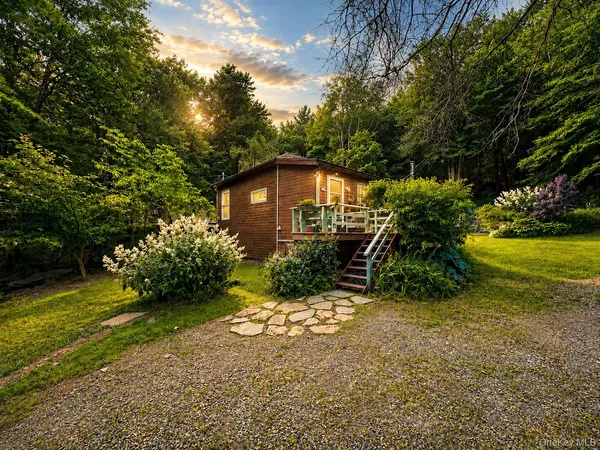 $474,900 | 10 Church Road, Mountain Dale, NY 12763