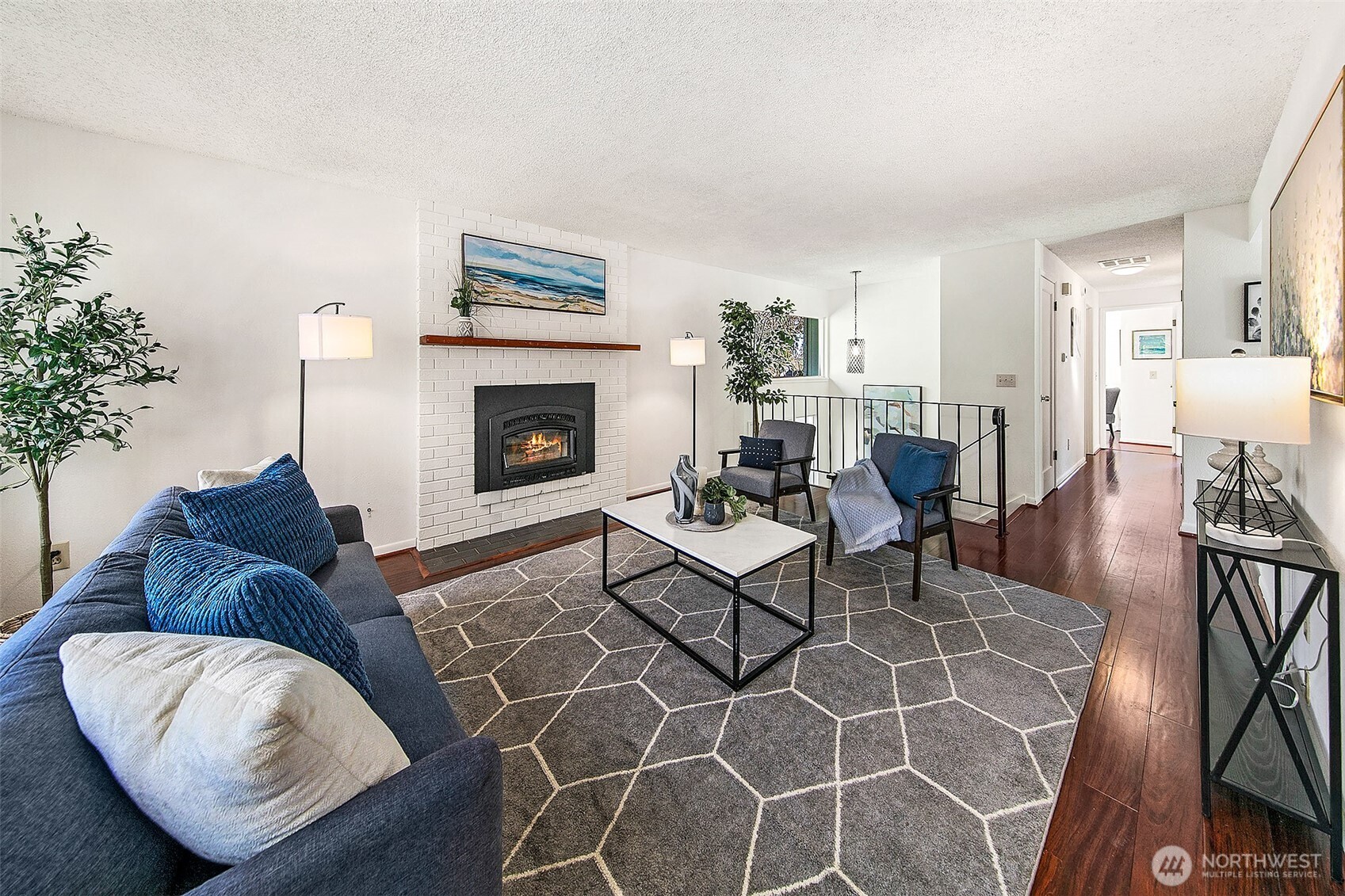 541 North 75th Street Seattle, WA 98103 - Photo 3 of 33