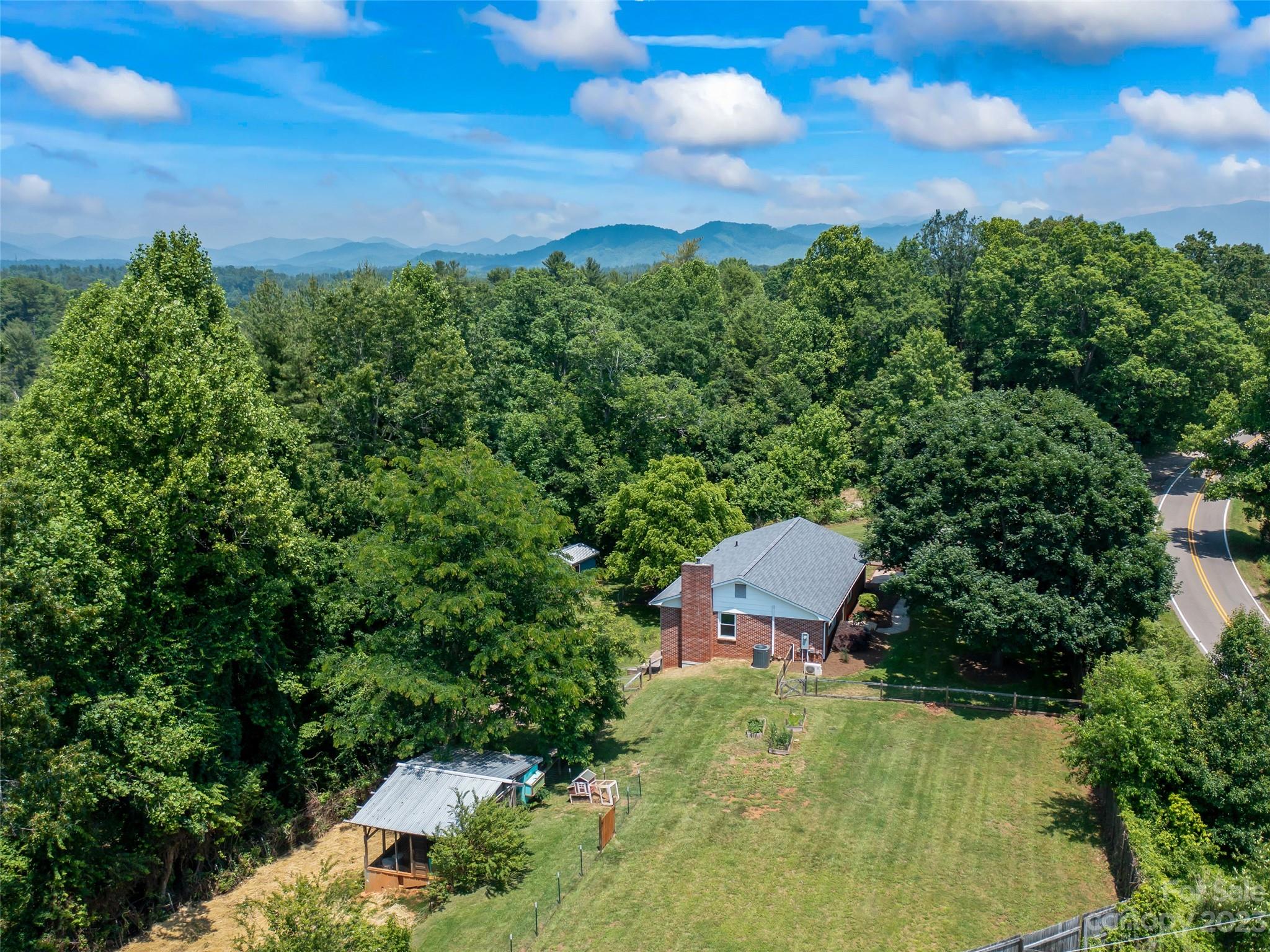 189 Locust Grove Road Weaverville, NC 28787 - Photo 45 of 48 Gallery Image 45