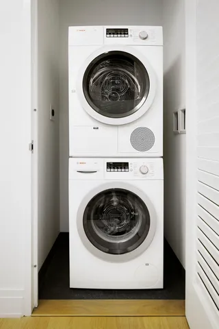 $5,594 | 70 Pine Street, Unit 1602 | Financial District