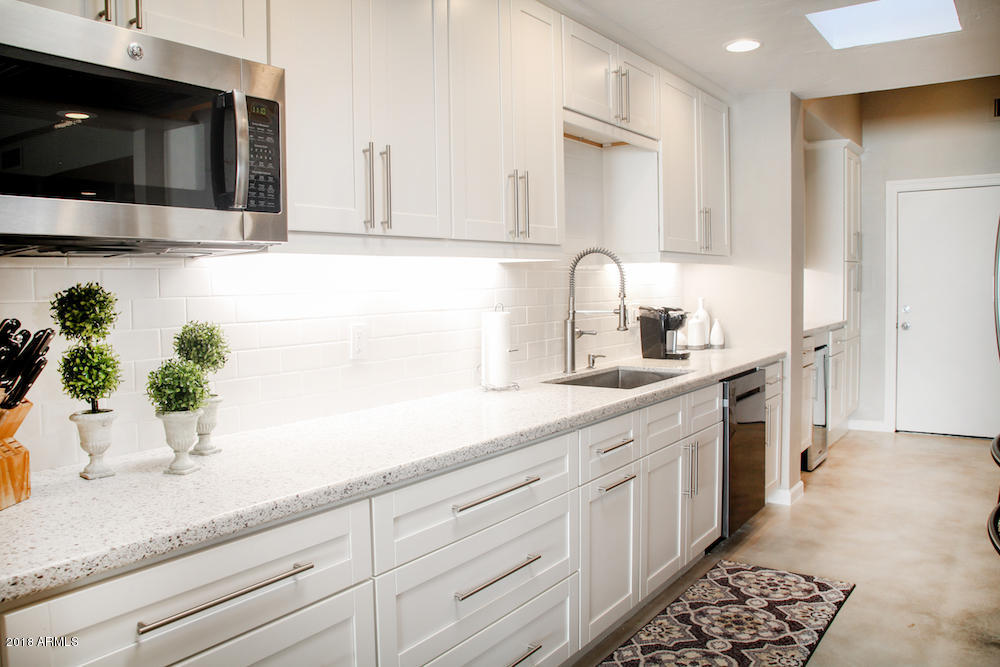 2504 East Osborn Road Phoenix, AZ 85016 - Photo 14 of 53 Kitchen