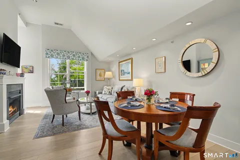 $850,000 | 77 Havemeyer Lane, Unit 324, Stamford, CT 06902