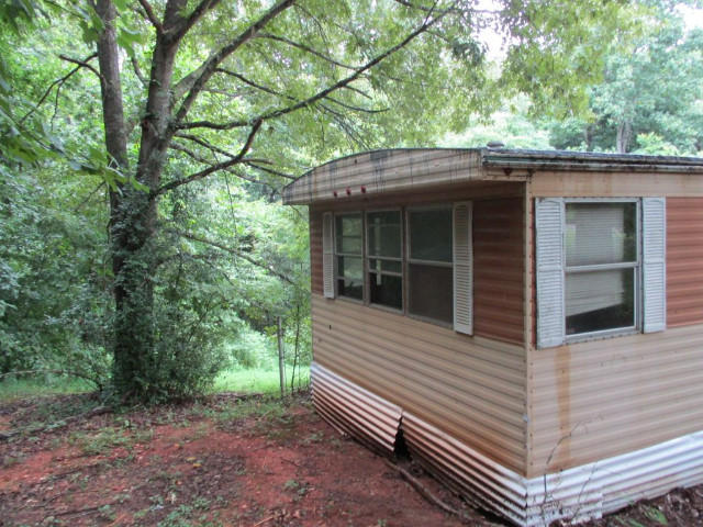 312 Ridgelake Road Goodview, VA 24095 - Photo 3 of 6 3