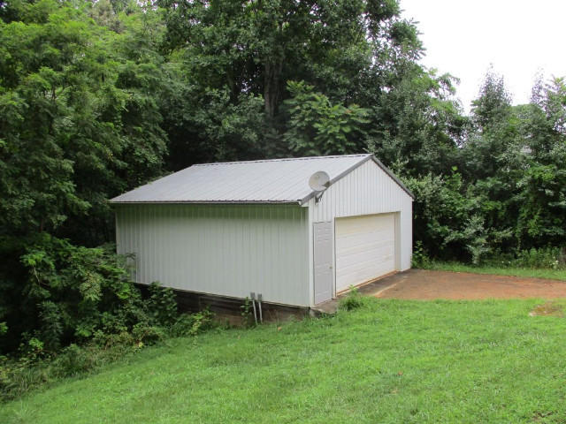 312 Ridgelake Road Goodview, VA 24095 - Photo 4 of 6 4