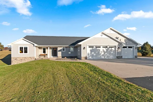 $559,900 | 848 Wildrose Lane, Sobieski, WI 54171
