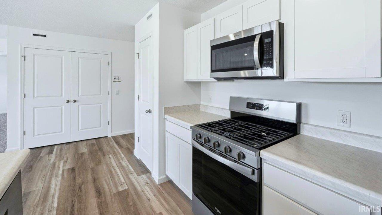 3353 Sika Trail Waterloo, IN 46793 - Photo 7 of 33