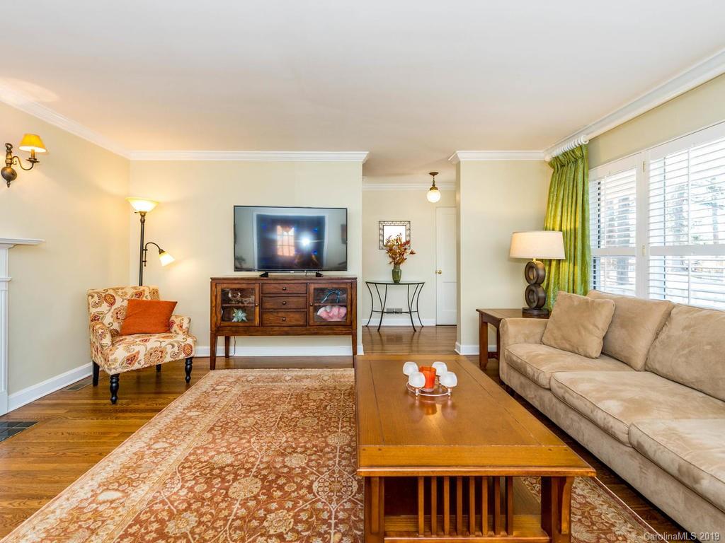 115 Windsor Road Asheville, NC 28804 - Photo 4 of 48 Gallery Image 4