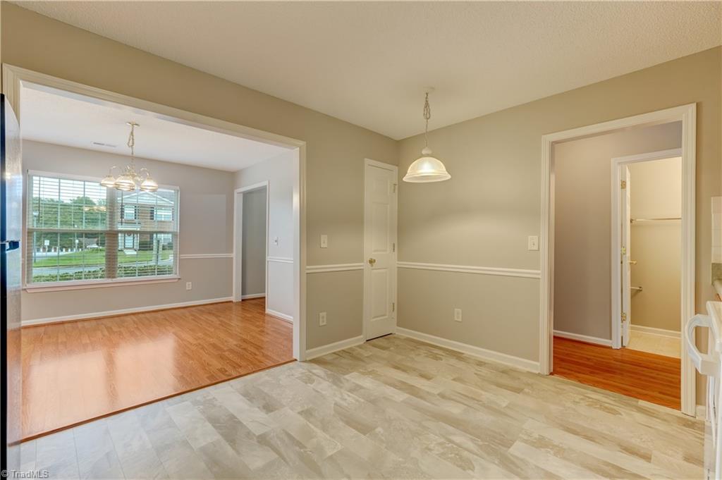 2015 WaterStone Loop High Point, NC 27265 - Photo 11 of 34 Kitchen/Breakfast Area