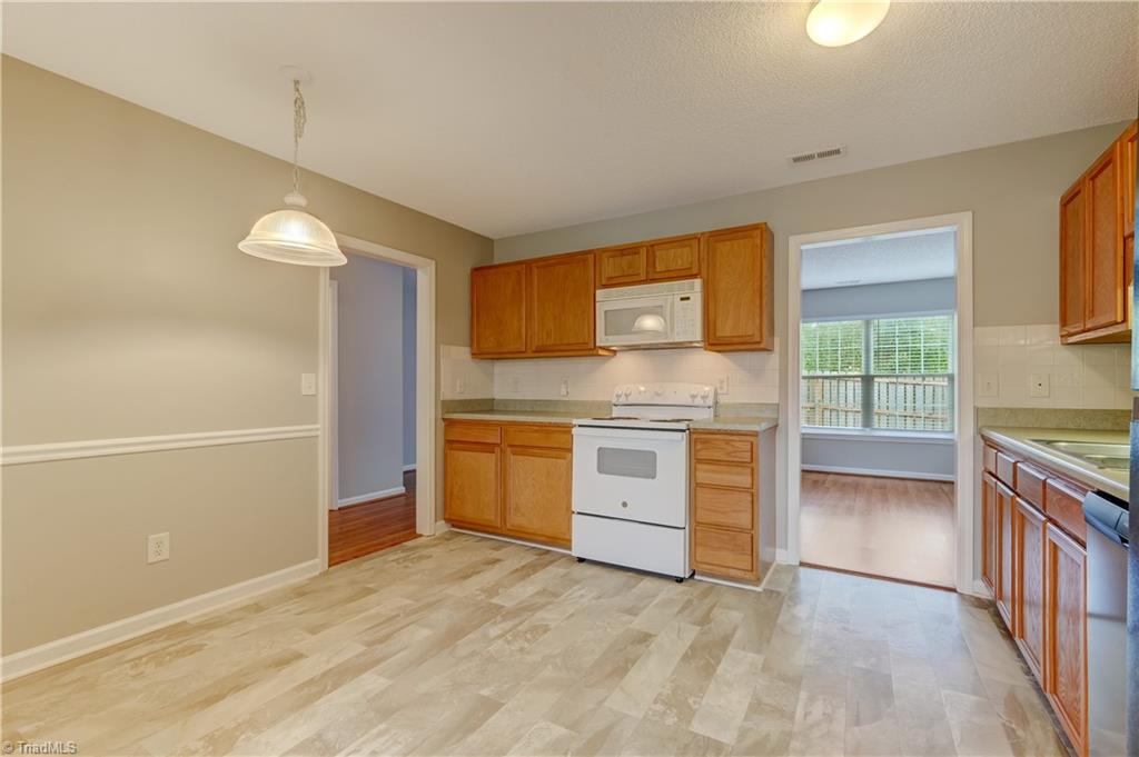 2015 WaterStone Loop High Point, NC 27265 - Photo 9 of 34 Kitchen