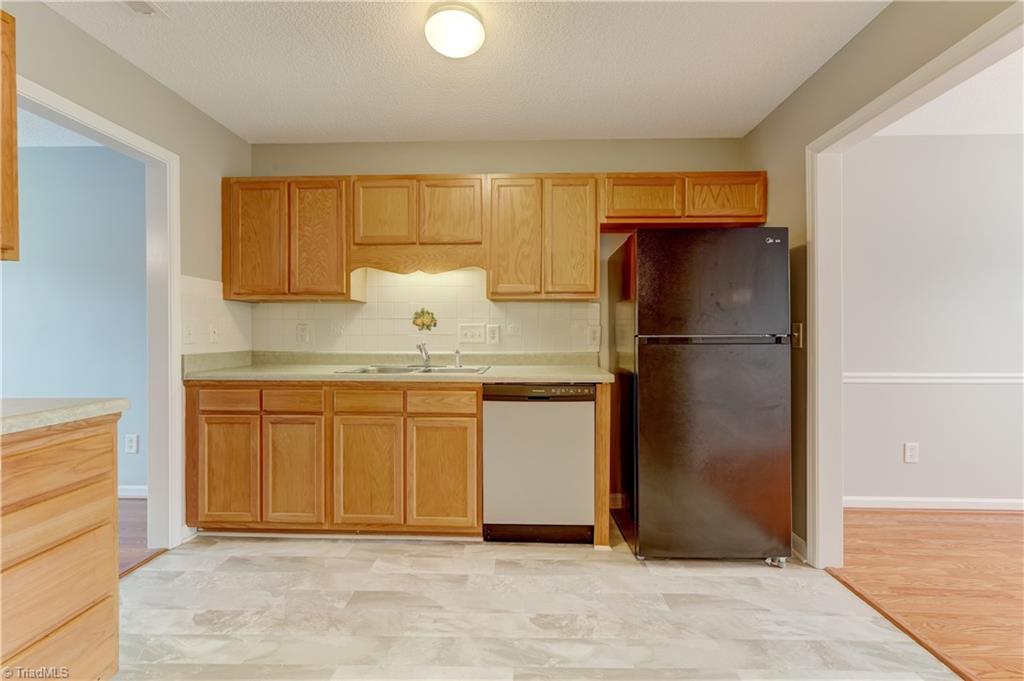 2015 WaterStone Loop High Point, NC 27265 - Photo 10 of 34 Kitchen
