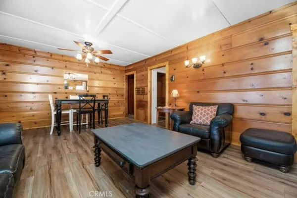 $2,450 | 697 Chipmunk Lane, Big Bear Lake, CA 92315