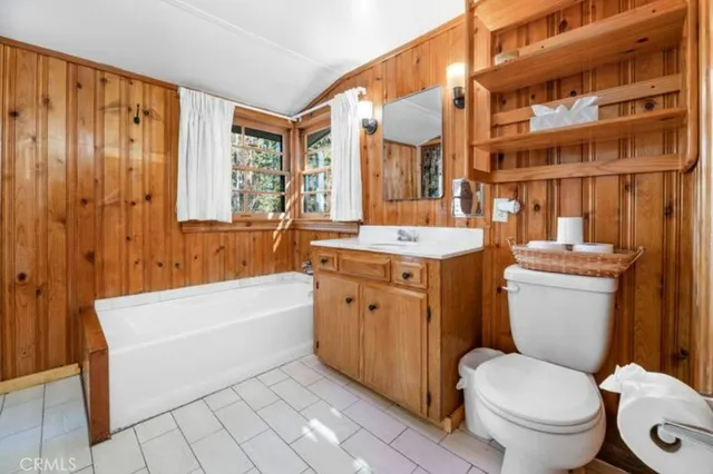 $2,450 | 697 Chipmunk Lane, Big Bear Lake, CA 92315