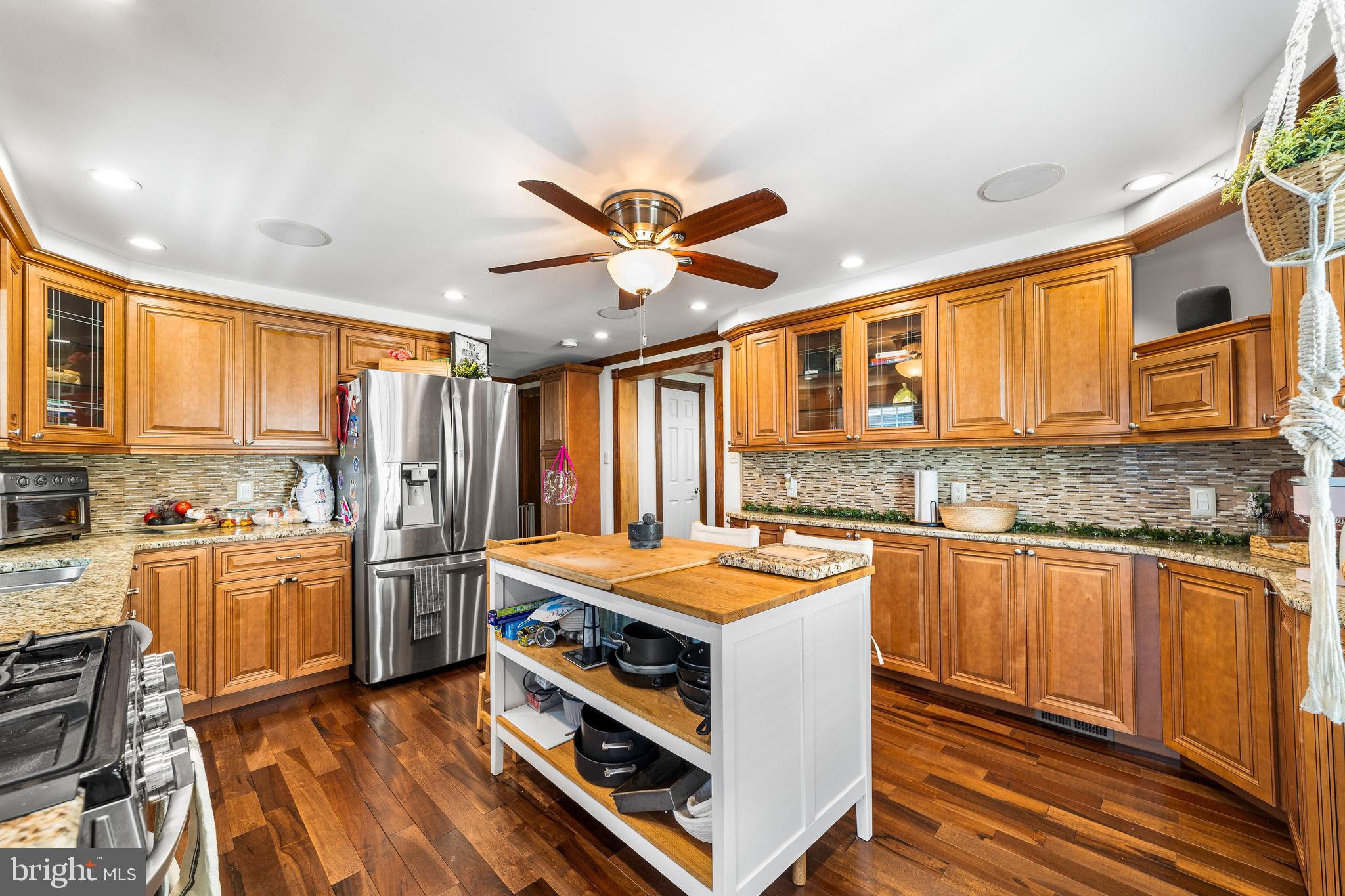 529 Filmore Street Riverside, NJ 08075 - Photo 8 of 28