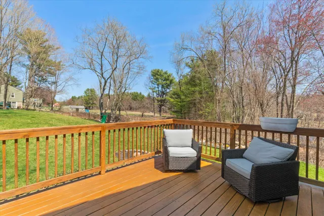 $655,000 | 62 Hooksett Road, Auburn, NH 03032